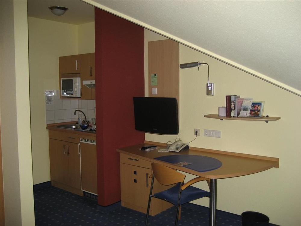 Hotel Ifen Wiesloch Habitación foto